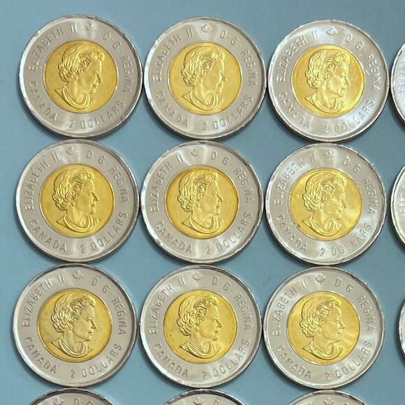 Canada 2019 Uncirculated '75th Anniversary of D-Day'  Roll of 25 x $2 Toonies! - Picture 5 of 16